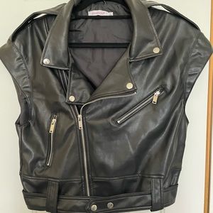 Shoe dazzle leather vest